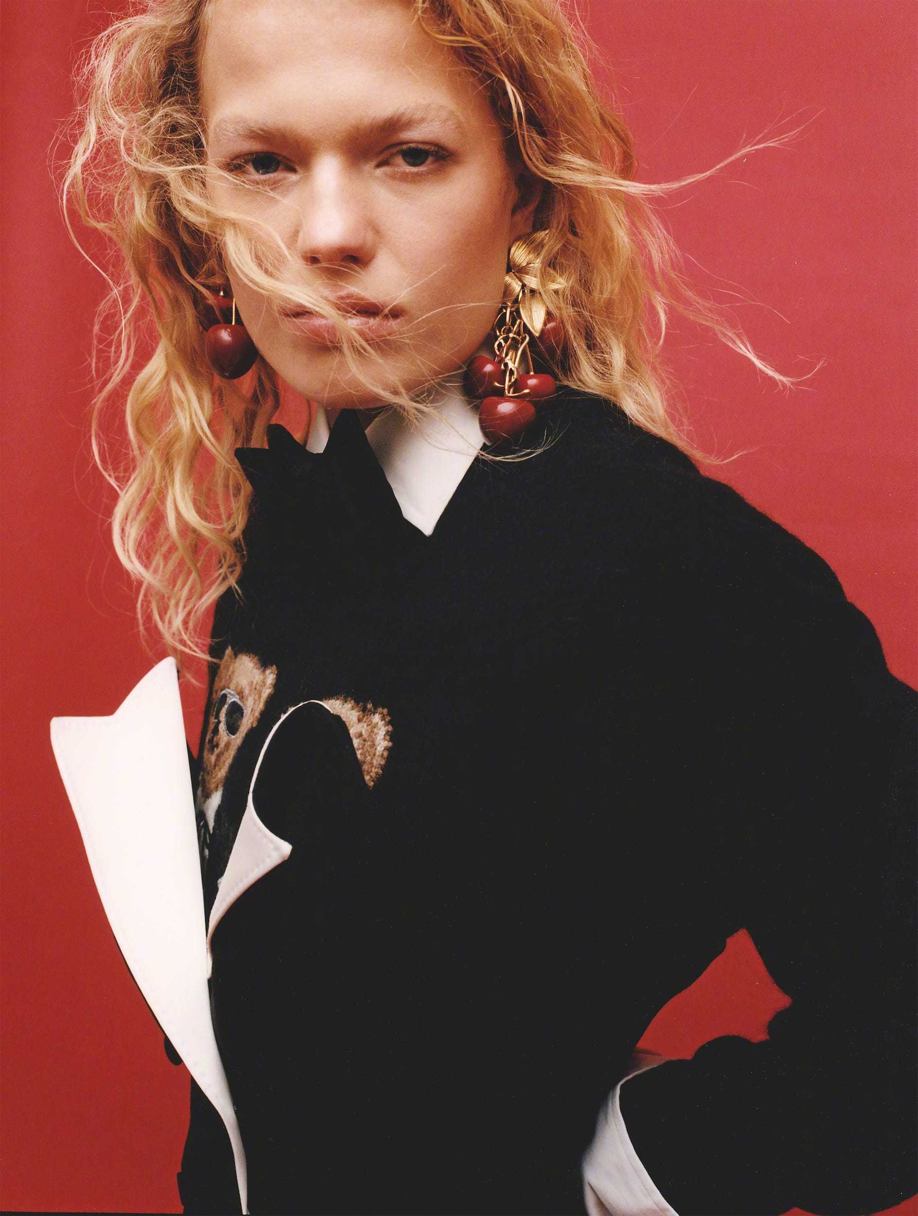 【杂志大片】Elle Italia December 2025  意大利版ELL