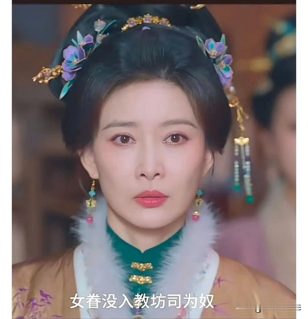 不少观众追《兰香如故》被剧中这位中年女演员的扮相惊艳，第一眼直接错认成中年版孟子