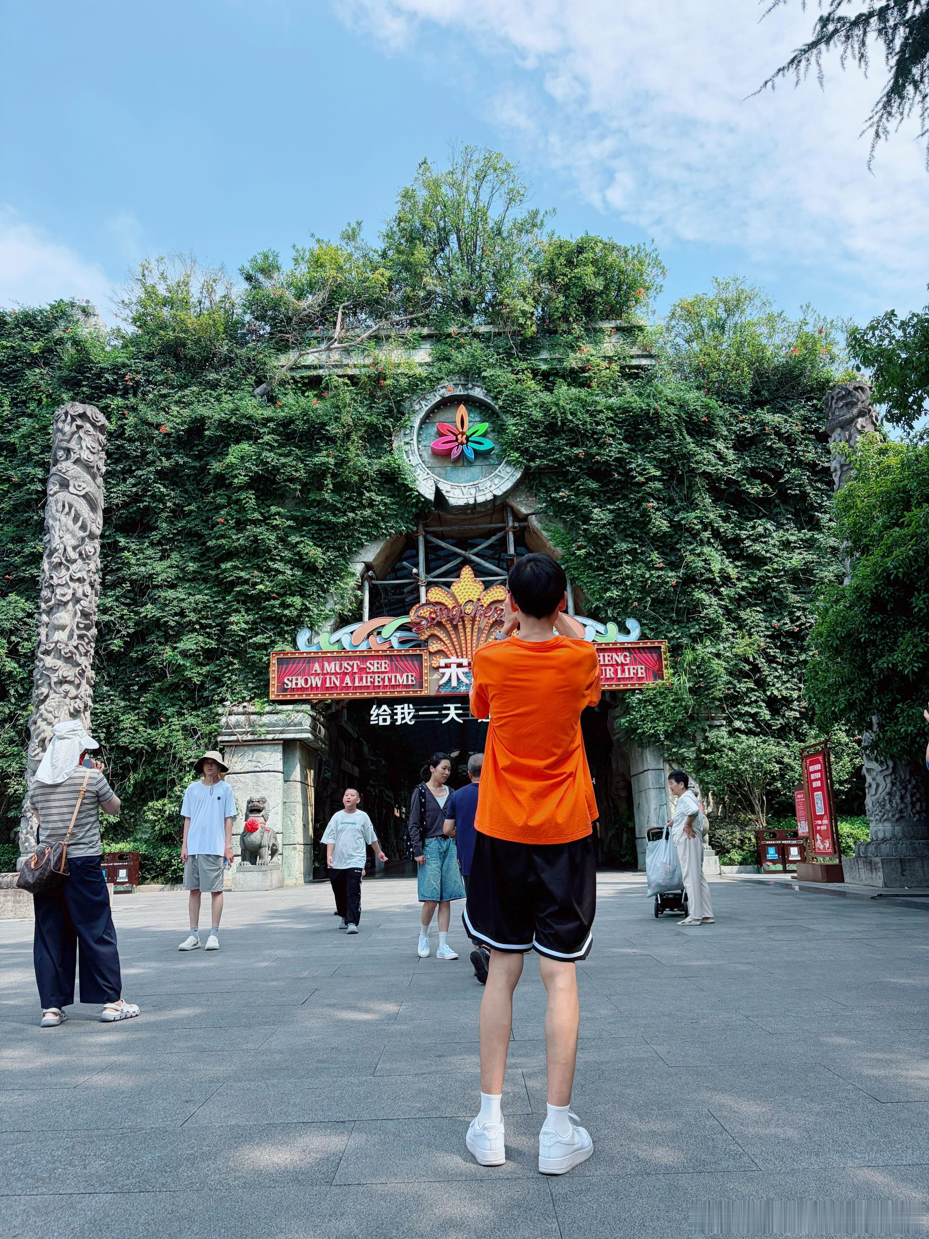 来感受一下杭州的火热 杭州·杭州宋城
