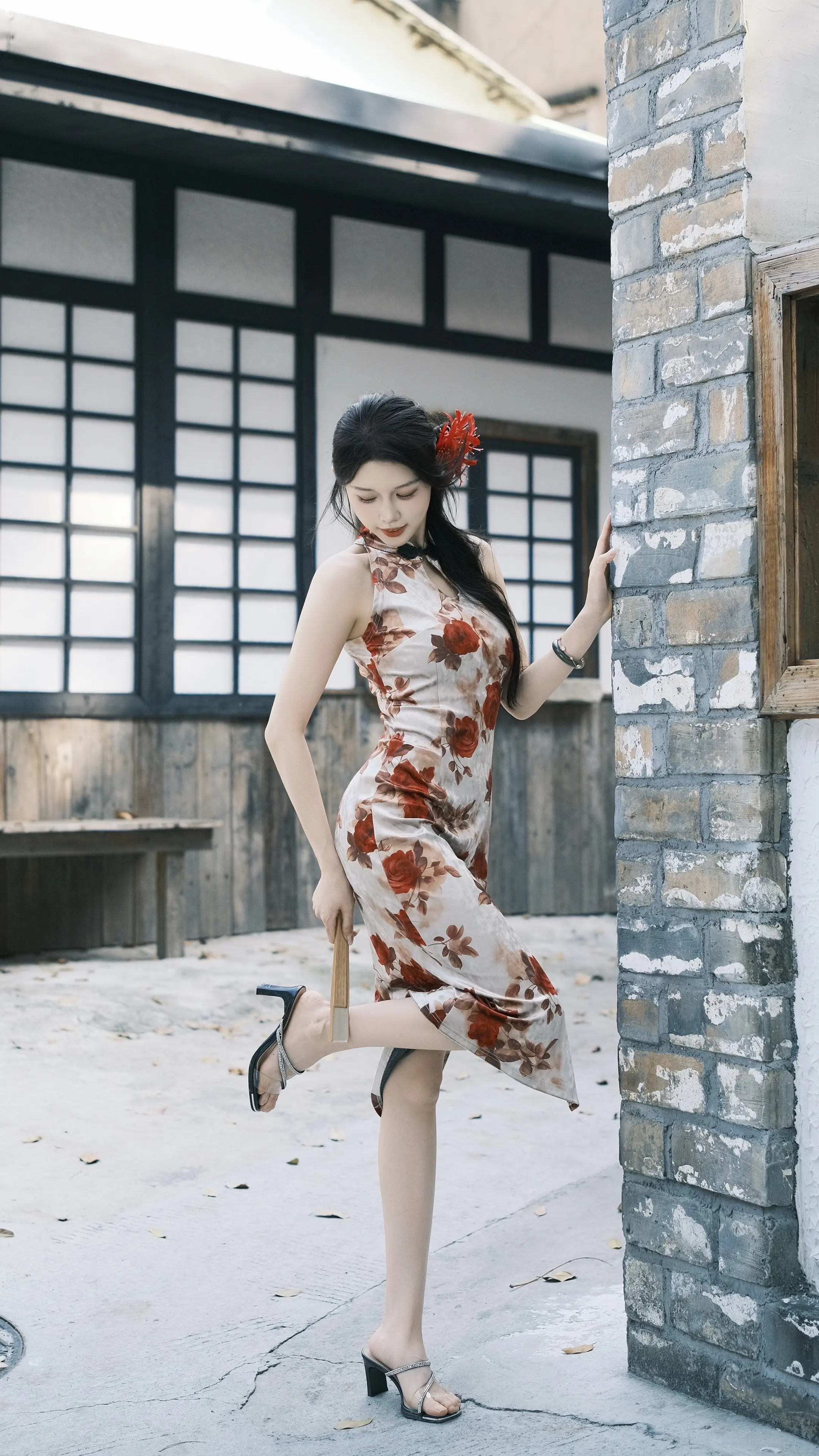 不知道 反正我的身材很曼妙