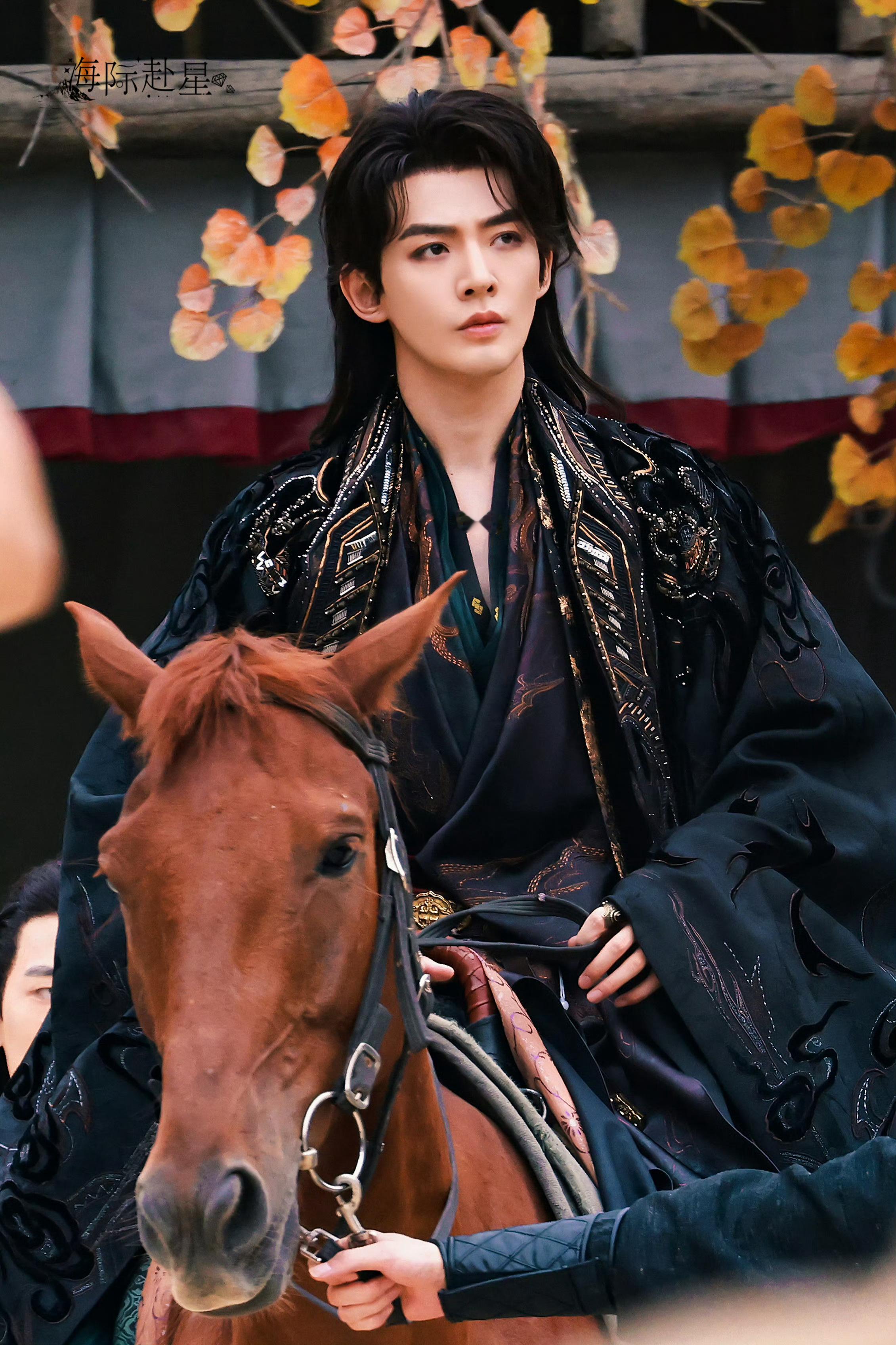 我们楼主大人好强的气场好伟大的一张脸我说不倦  ·