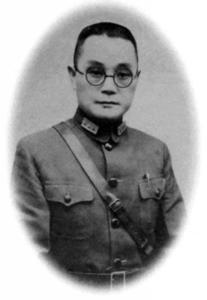 1949年，潘文华起义前，发现枕边人七姨太是特务，最后如何处理？
1949年底，