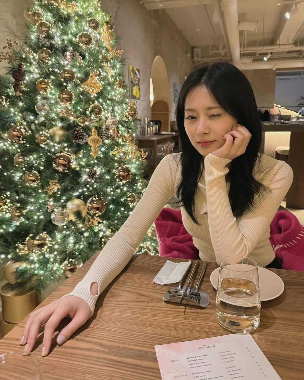 【1422号来信】DATE今天终于和姐姐见面了。不知道是不是快到圣诞节的缘故，姐