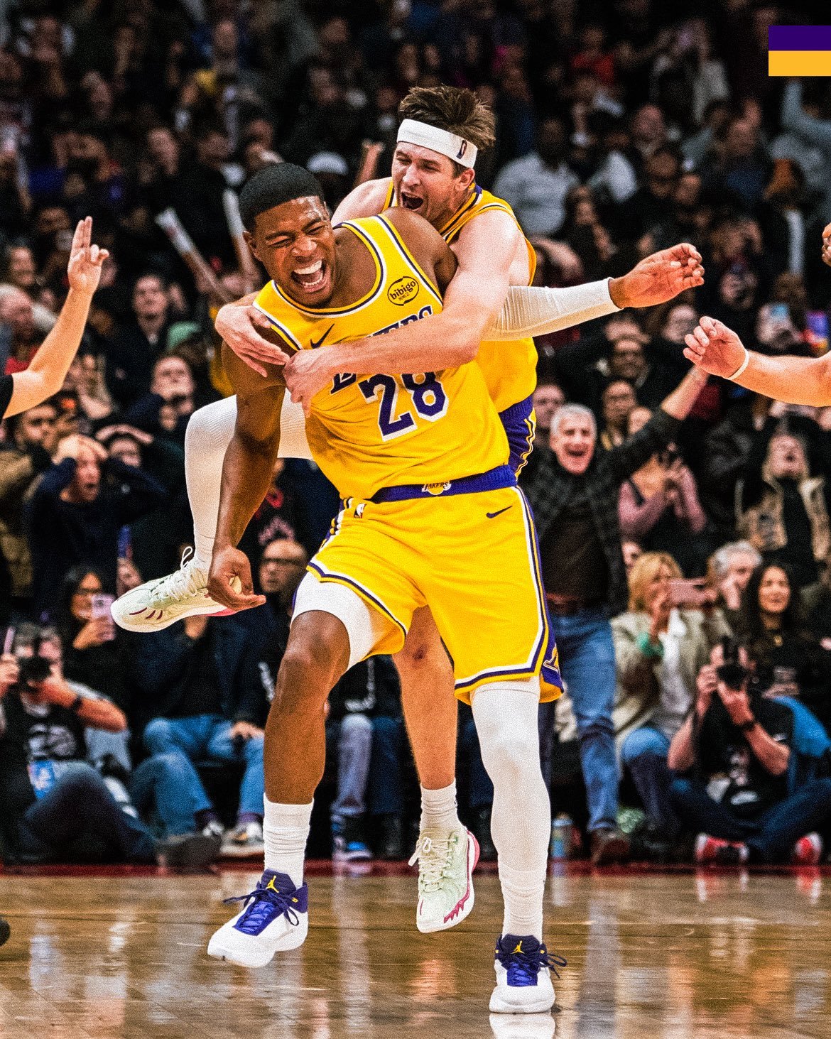 里夫斯谈到八村的绝杀：“那些都是纯粹的快乐时刻。你知道，我们彼此之间的感情超越了