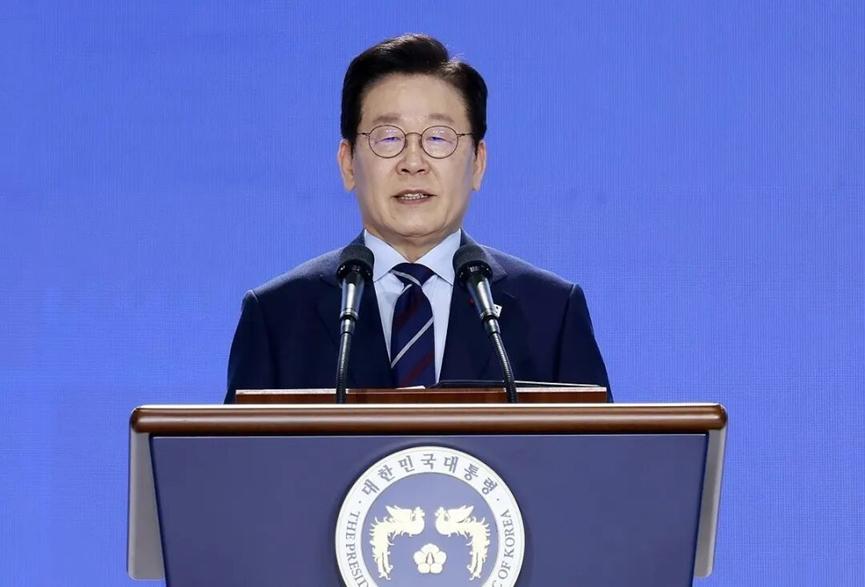 李在明终于要来了，4日抵达北京，6日前往上海。从行程来看，他在北京待2天时间，在