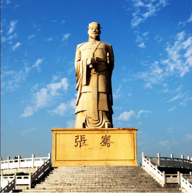 “张骞：西汉最强“野生外交UP主”——被匈奴扣13年，靠放羊练出GPS定位+羊肉