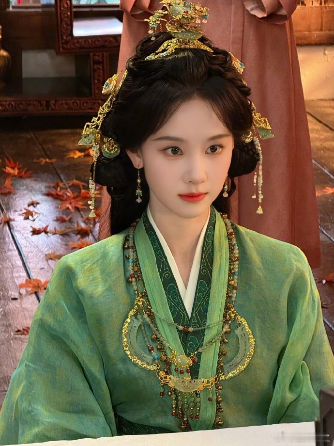 陈都灵被误以为打卡低分外卖陈都灵精挑细选的难吃想象一下，小兔哼哧哼哧忙活一天，精