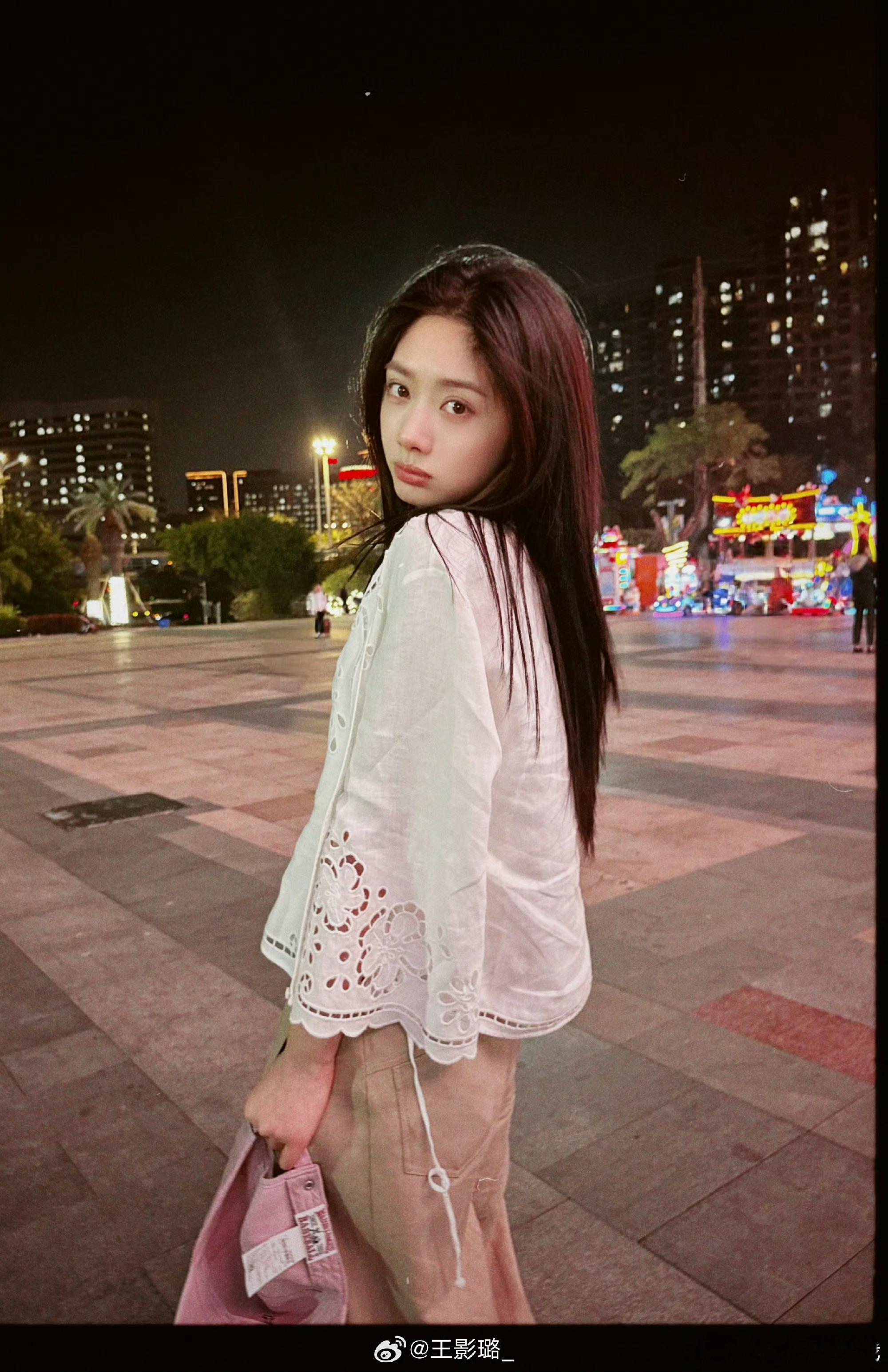 王影璐夏梦光腿神器全是褶皱哈哈哈哈哈 笑不活了家人们！王影璐夏梦光腿神器褶皱过于