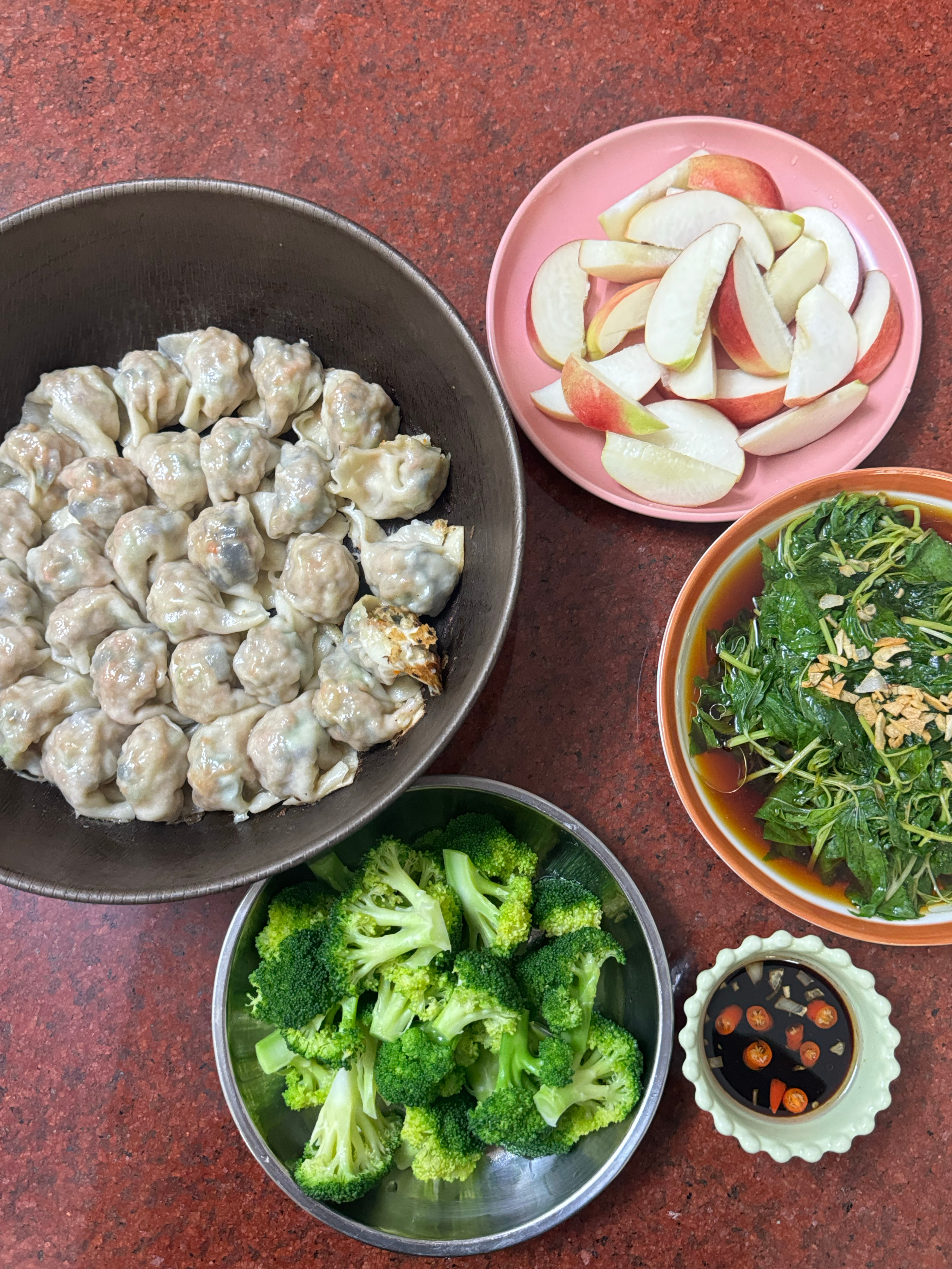 皮蛋煎饺  又好吃又奇怪的感觉 