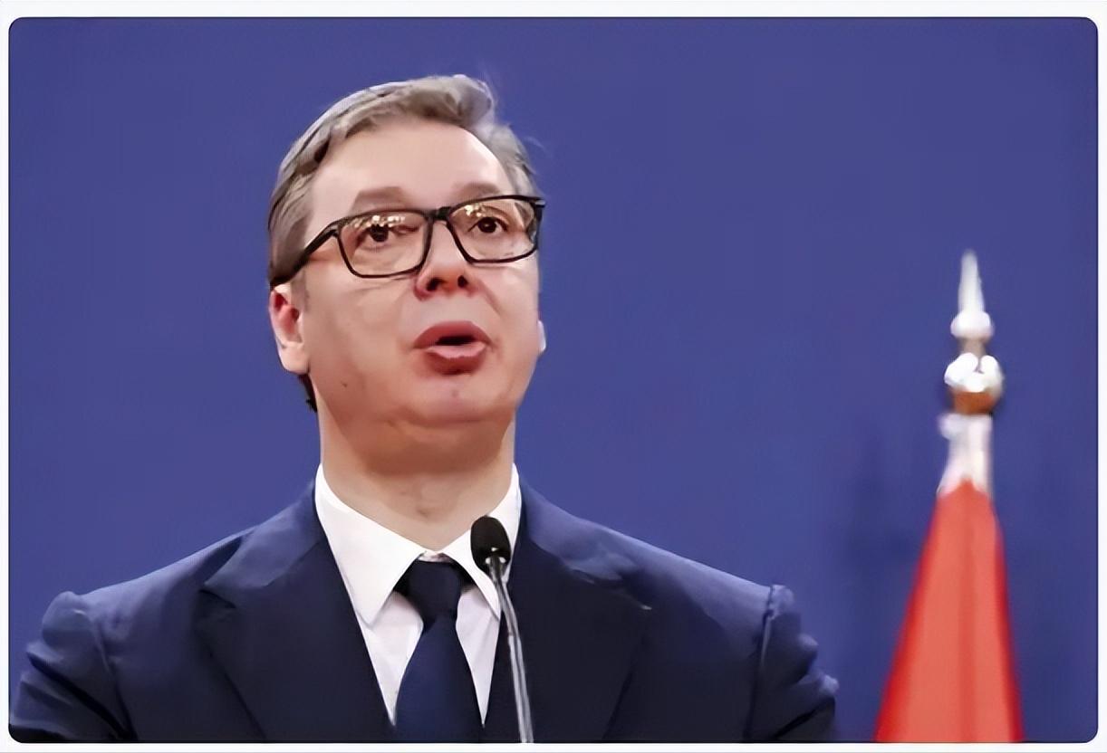 正在中国进行国事访问的塞尔维亚总统武契奇，突然向媒体表示“我可能很快就会递交辞呈