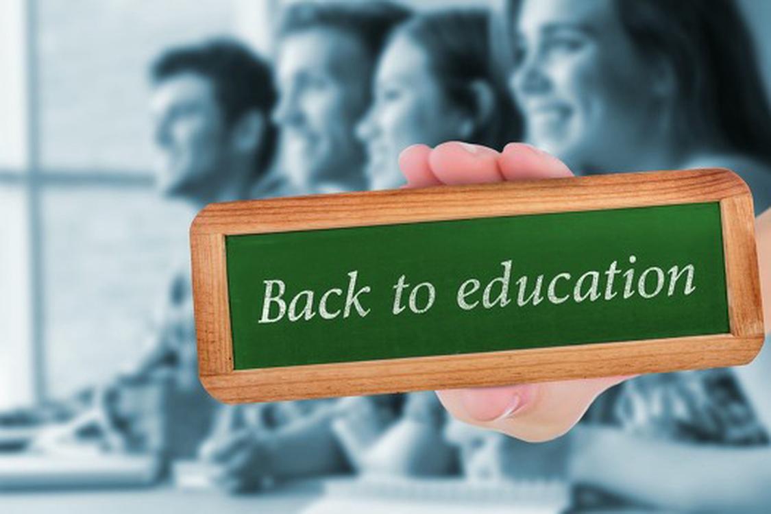 人们常说“五十而知天命”，以前我也以为天命就是认命，就是接受自己的年龄。
但到了