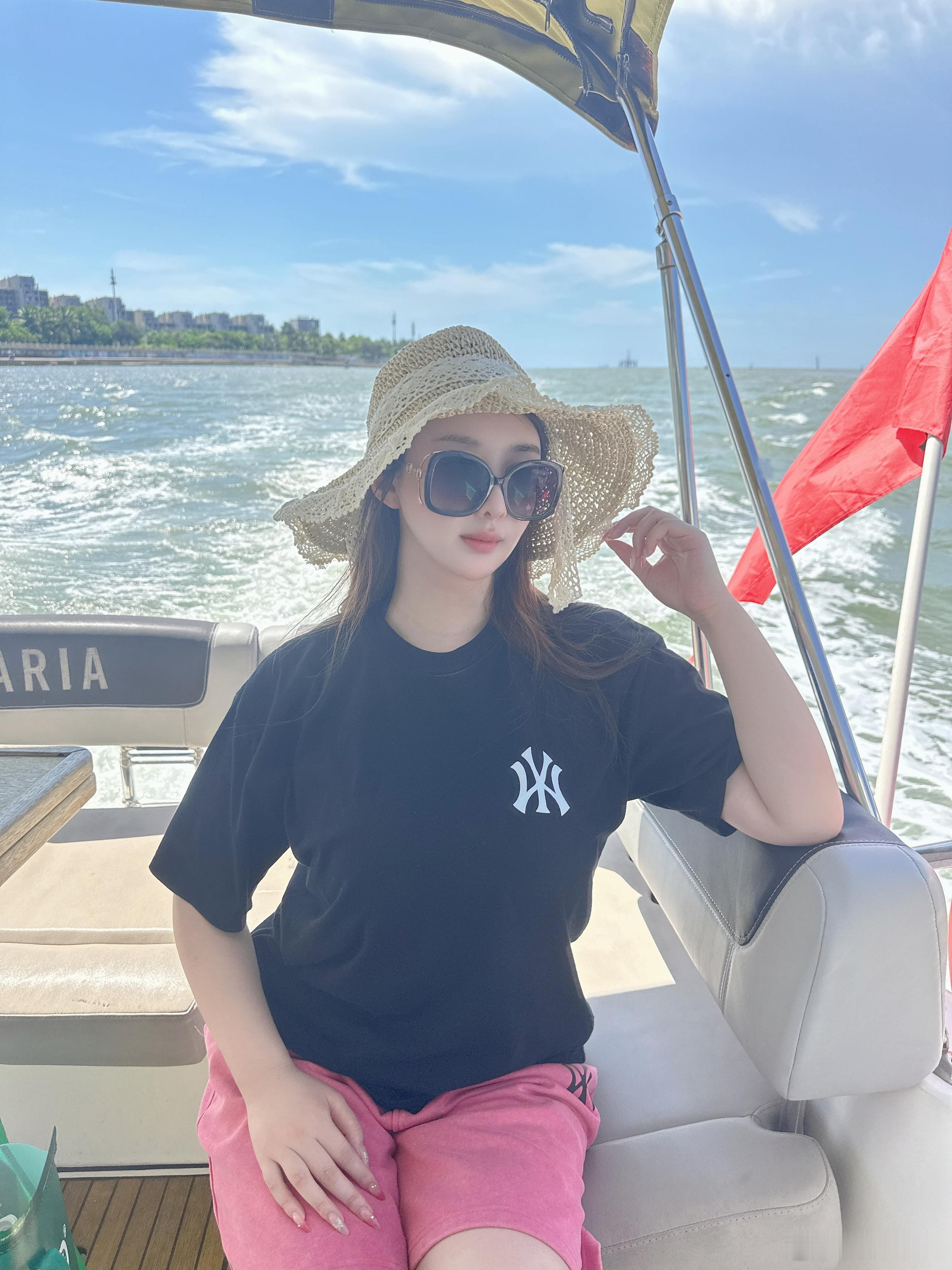 海上升明月 天涯共此时祝大家中秋快乐 ​​​