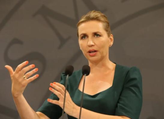 谁也没想到，格陵兰岛这个看似无解的“死局”，竟然被丹麦女首相用一种“自我阉割”的