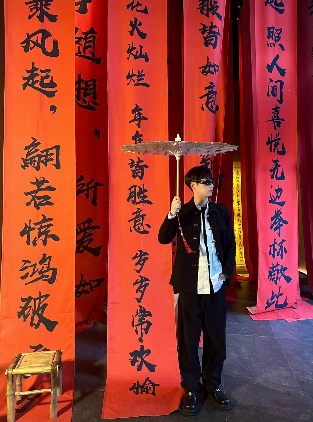 建议都去重庆这家餐厅……看国风帅哥烤肉🤩