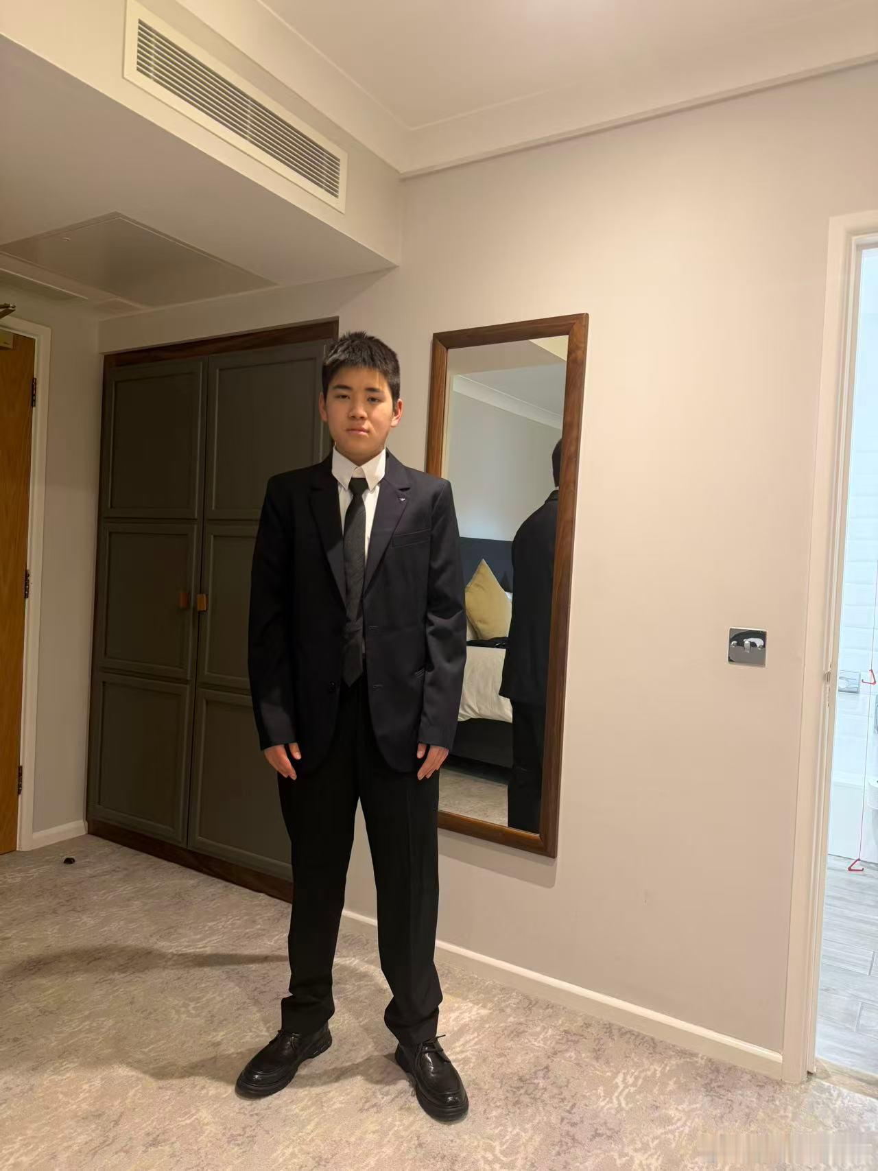 不枉老汪在飞机上坐了19个小时 