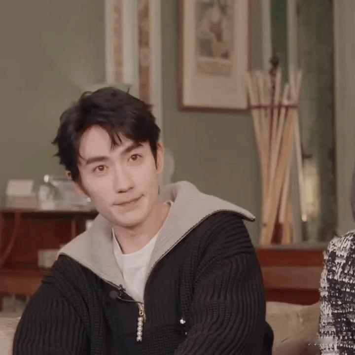 老公老公情人节快乐！[亲亲][亲亲][亲亲]