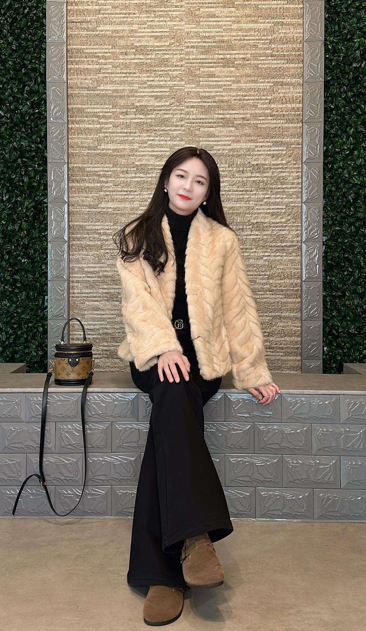 人生都要有点遗憾，不然老了拿什么谈曾经毛毛外套 过年穿搭 冬季穿搭