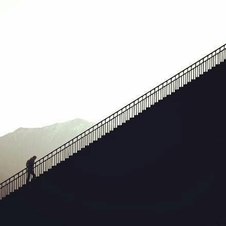 一个人彻悟的程度，恰等于他所受痛苦的深度。——林语堂 