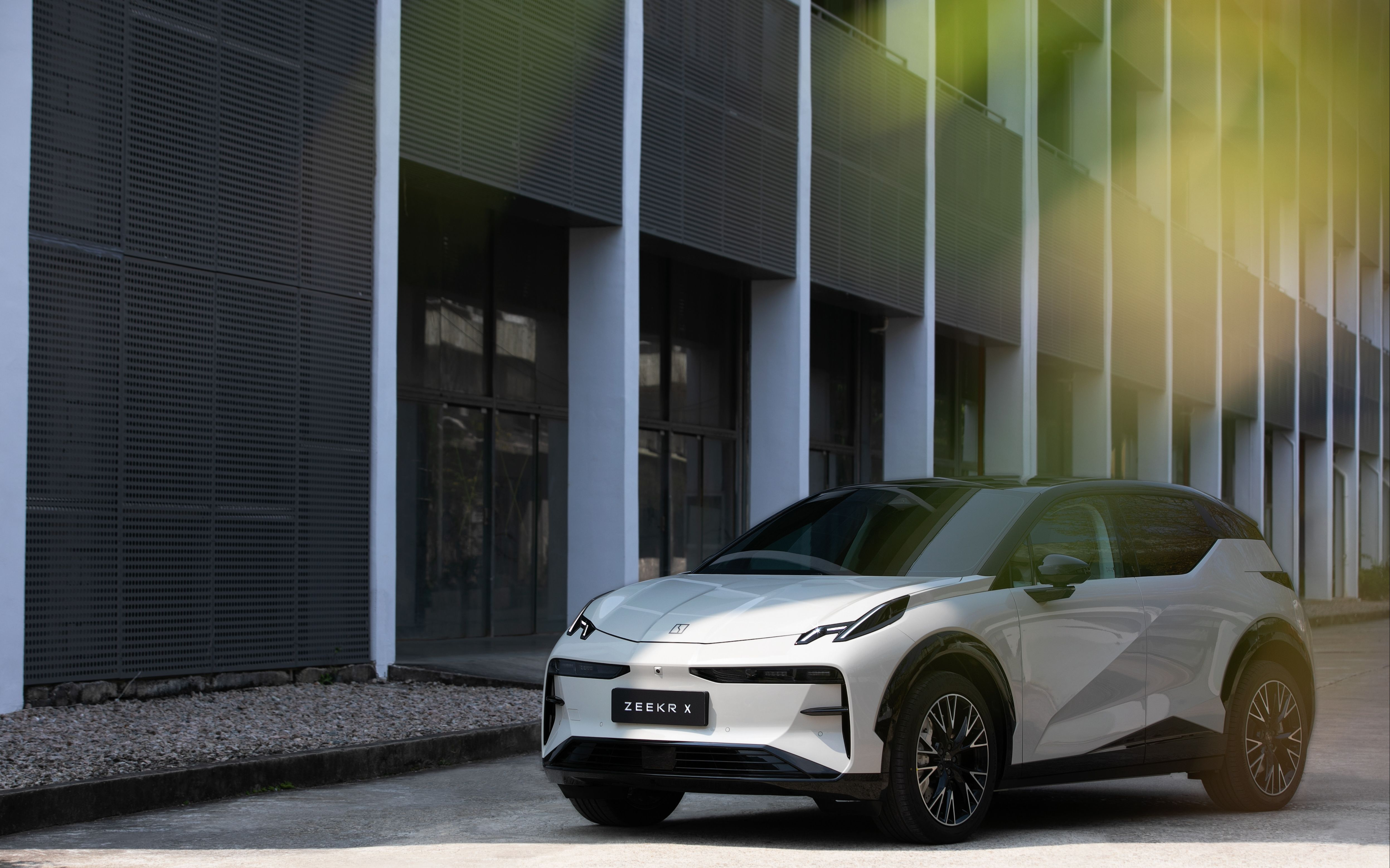 #smart新车上市#smart精灵3 与之前上市的精灵1 两款车型都已开启全球