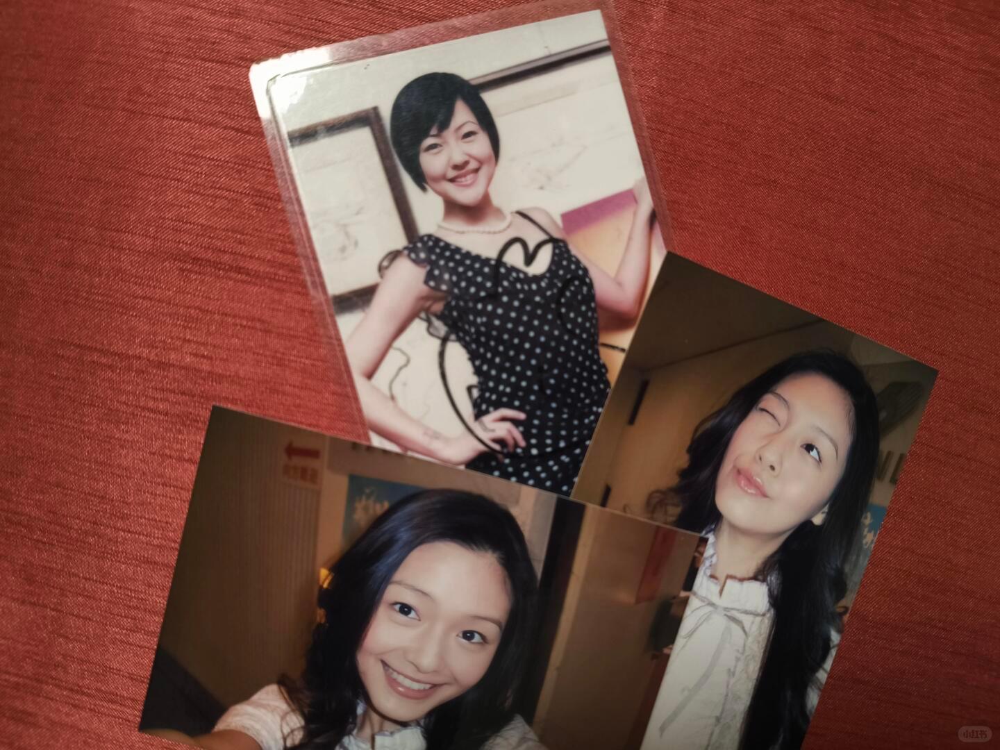 小S公益签名照 ​​​