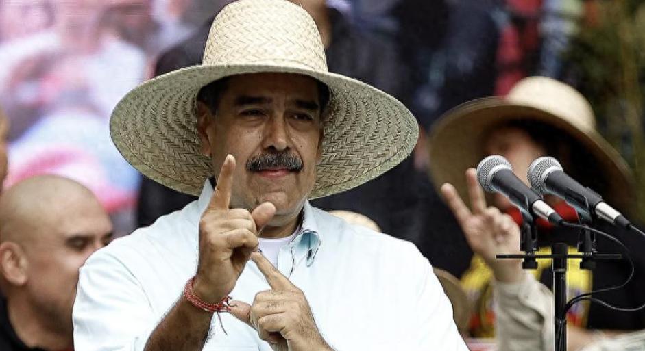 【特朗普详述抓马杜罗：突袭“堡垒”、直升机转运】特朗普在节目中详谈美国抓获委内瑞