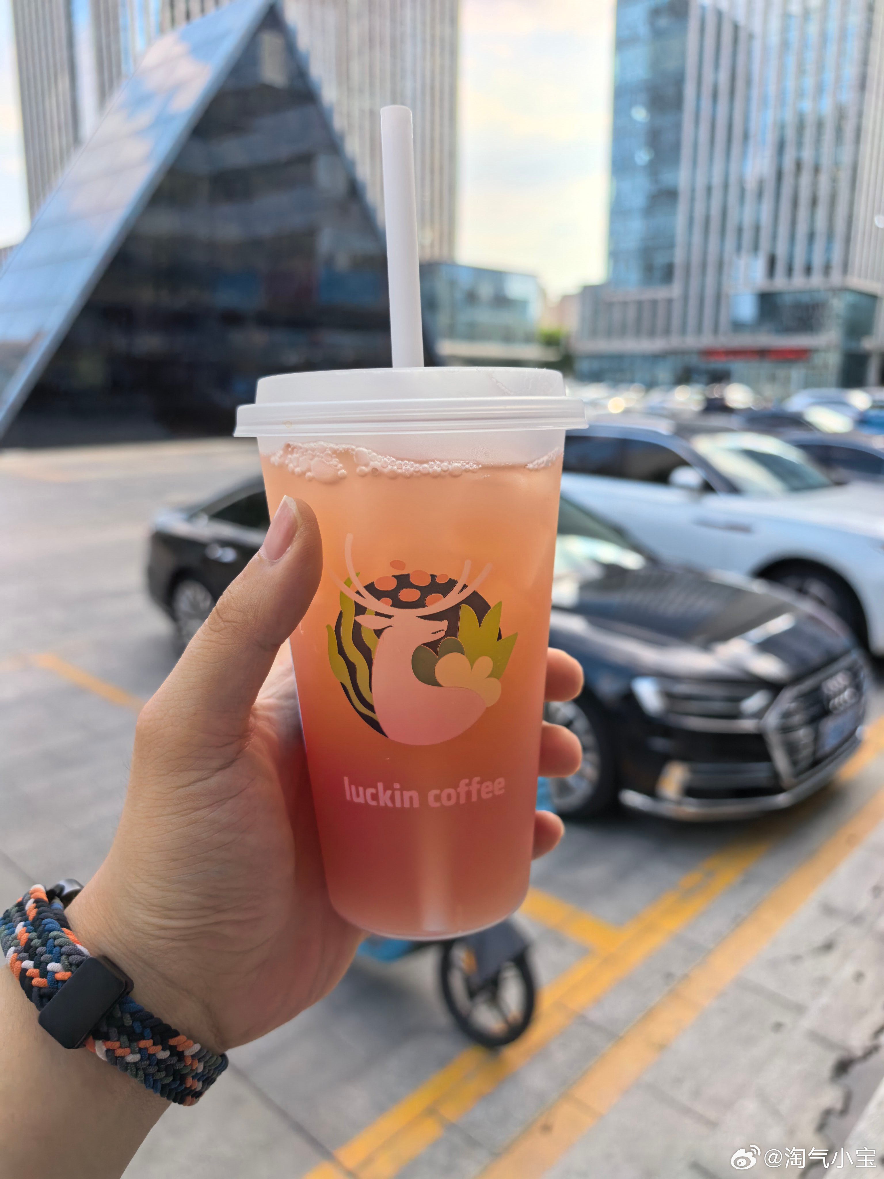 坚持运动打卡再减10斤我下周就出去玩，减不到也出去玩