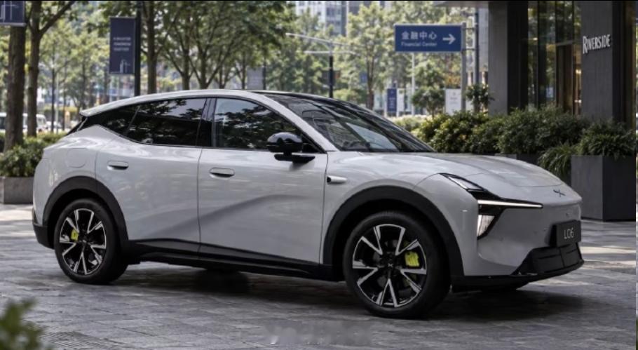 小鹏MONA L05正式登场，MONA系列首款大五座SUV，定位“年轻人的首款大