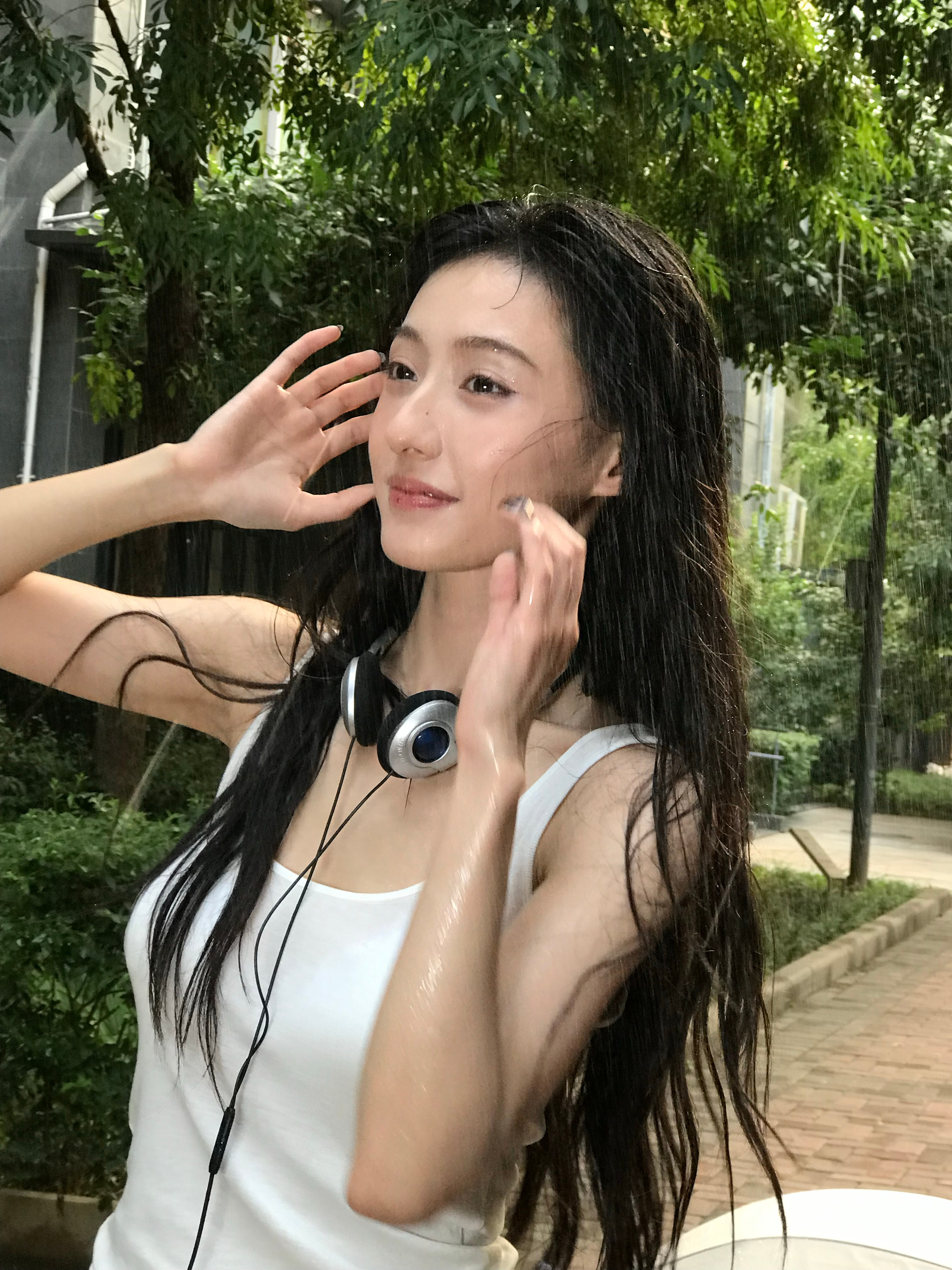 胡连馨[超话]  胡连馨[超话]  
