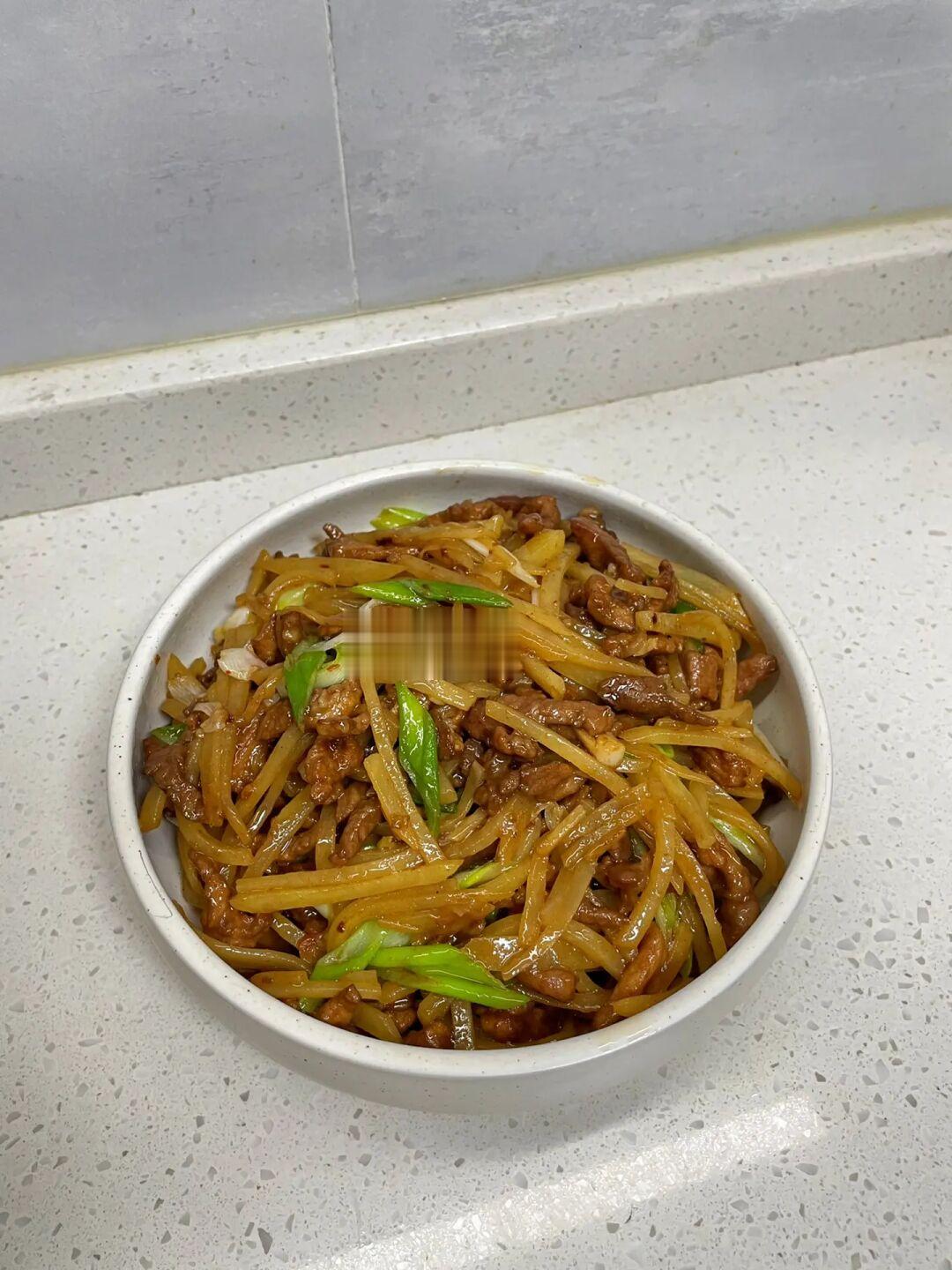 超级下饭的土豆肉丝，百吃不腻做法简单🤤