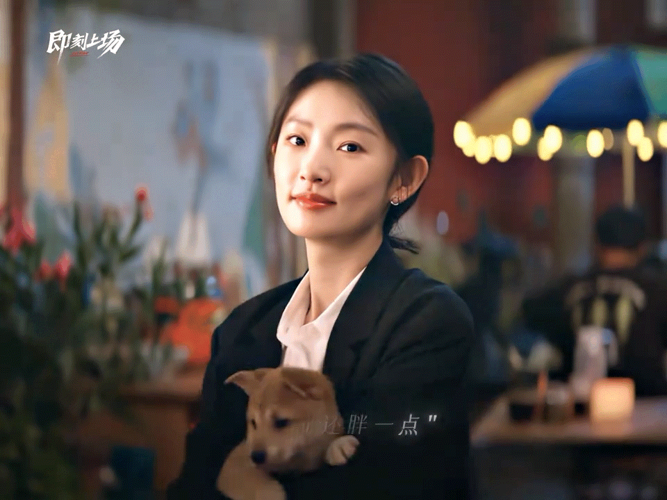 终于有剧拍出了伟大的暧昧期 下意识的护佑最戳心！任家童没看路要撞门，江晨眼疾手快