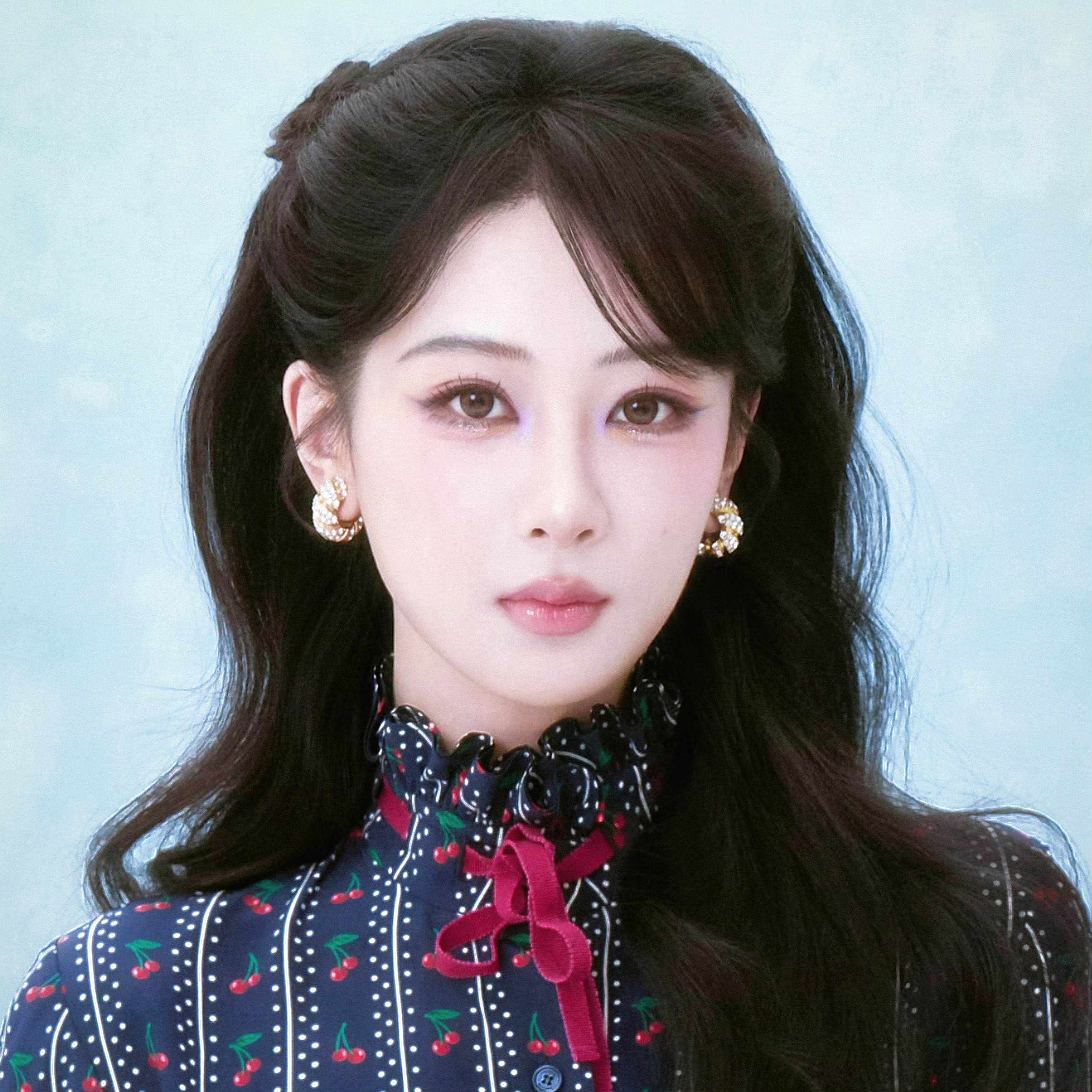 等风等你 你是否还在故里 归途是否也像梦一样如影随形 “仍然有开在泥泞里温柔的花