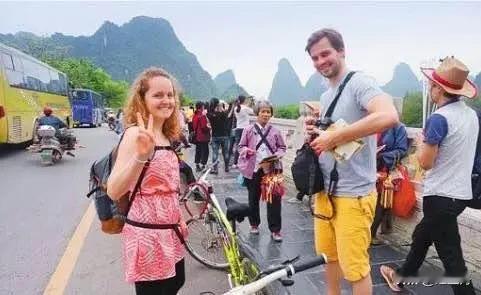 发现了没？这两年公知好像绝迹了！

       再没有公开骂国内这不行那不好，