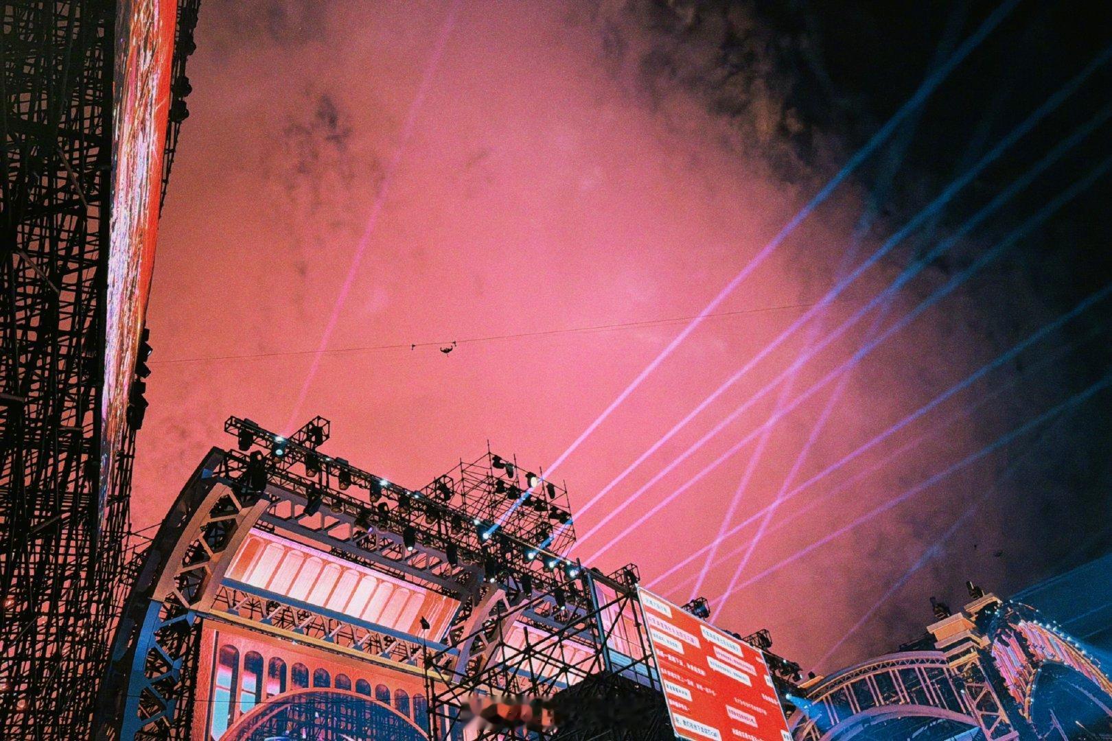 祝大家新年快乐，每年多赚500万！定格2026第一个瞬间2026第一张照片