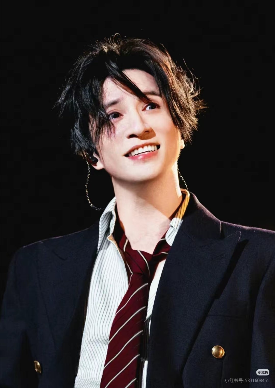 没必要！谢娜回应薛之谦有争议。立场不同，何必硬刚。张杰一路走到今天，离不开谢娜一