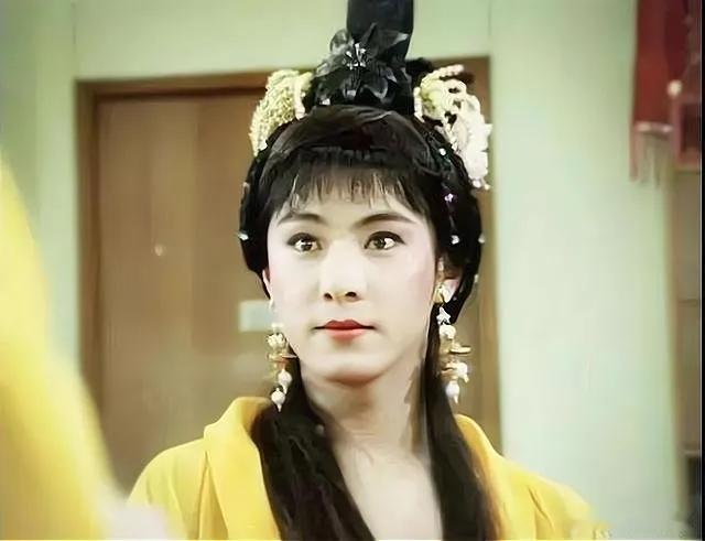 我好久没有看张卫健的《巨人》了！喜欢他男扮女装