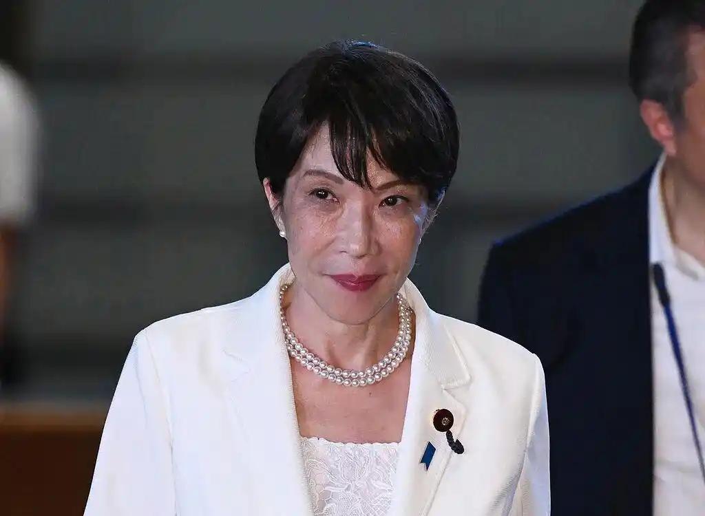 突发消息！在日本宣布无条件投降81周年之际，日本首相高市早苗向臭名昭著的靖国神社