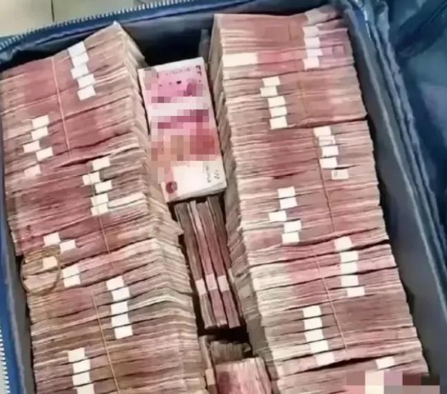 啥是洗钱？你以为洗钱离你十万八千里？大错特错，其实它就潜伏在你身边，给你举个最易