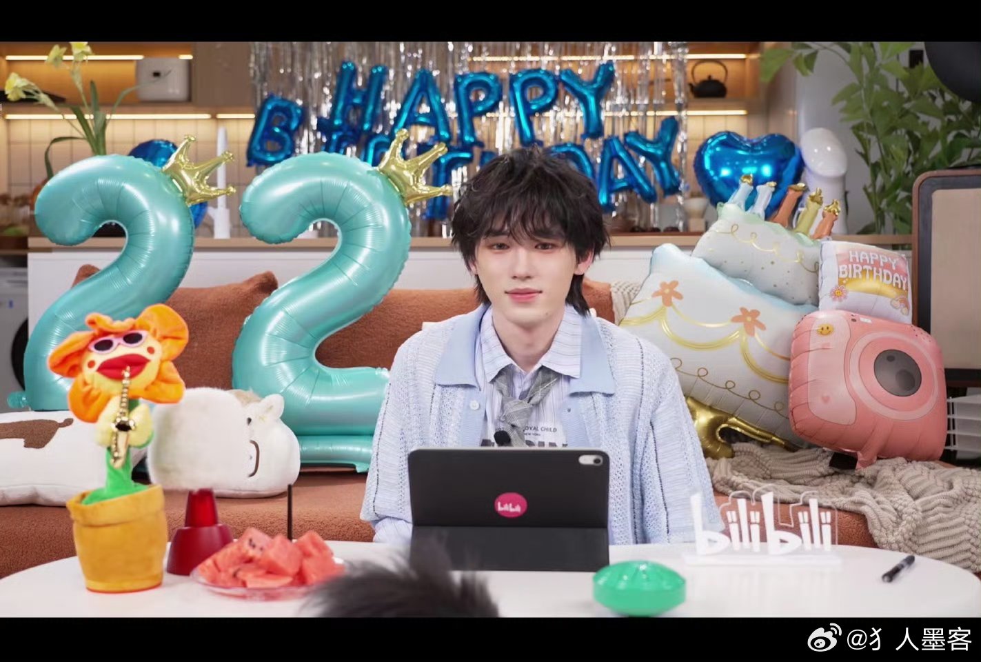 宋亚轩生日直播目前为止还没有整活，祝宋亚轩生日快乐！ 