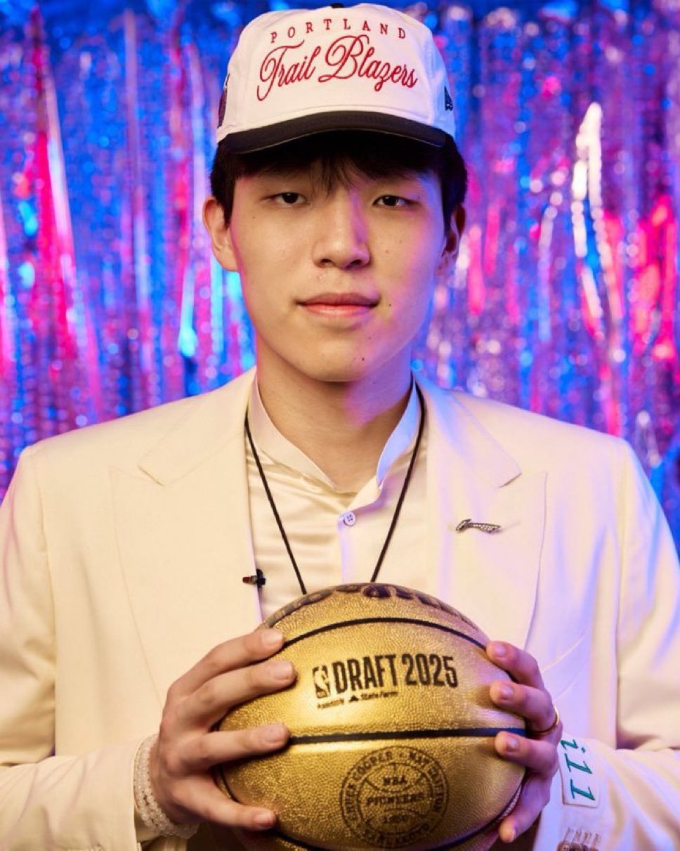 Shams：开拓者队因两年前，在 2025 年 NBA选秀大会之前与杨瀚森发生非