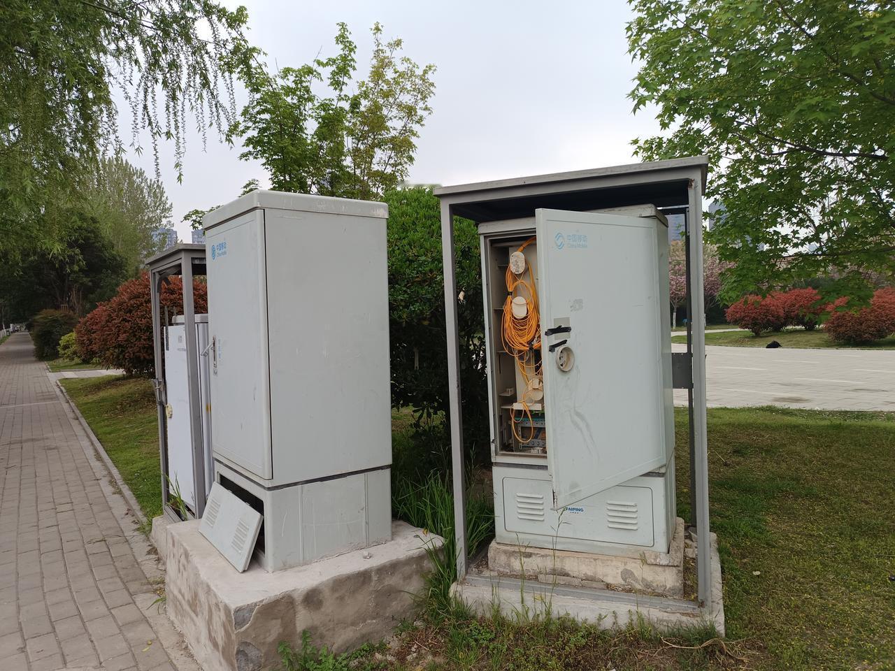 中国移动公司代理商，现在运营情况，移动的服务怎么样，大家心里都清楚。@中国移动