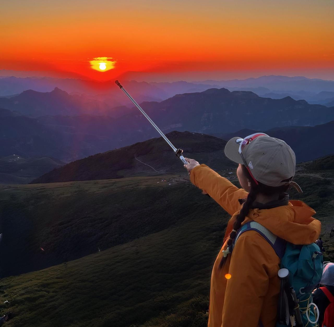 第一次夜爬就选东灵山？别慌！这份小白专属攻略，照着准备保准能看到日出+银河！
?