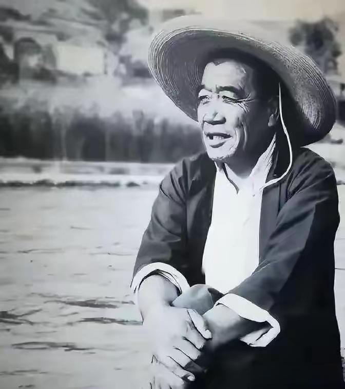 许世友将军说陈永贵："老陈这个人虽然没有出众的文化基础，但他对毛主席忠诚，热爱老