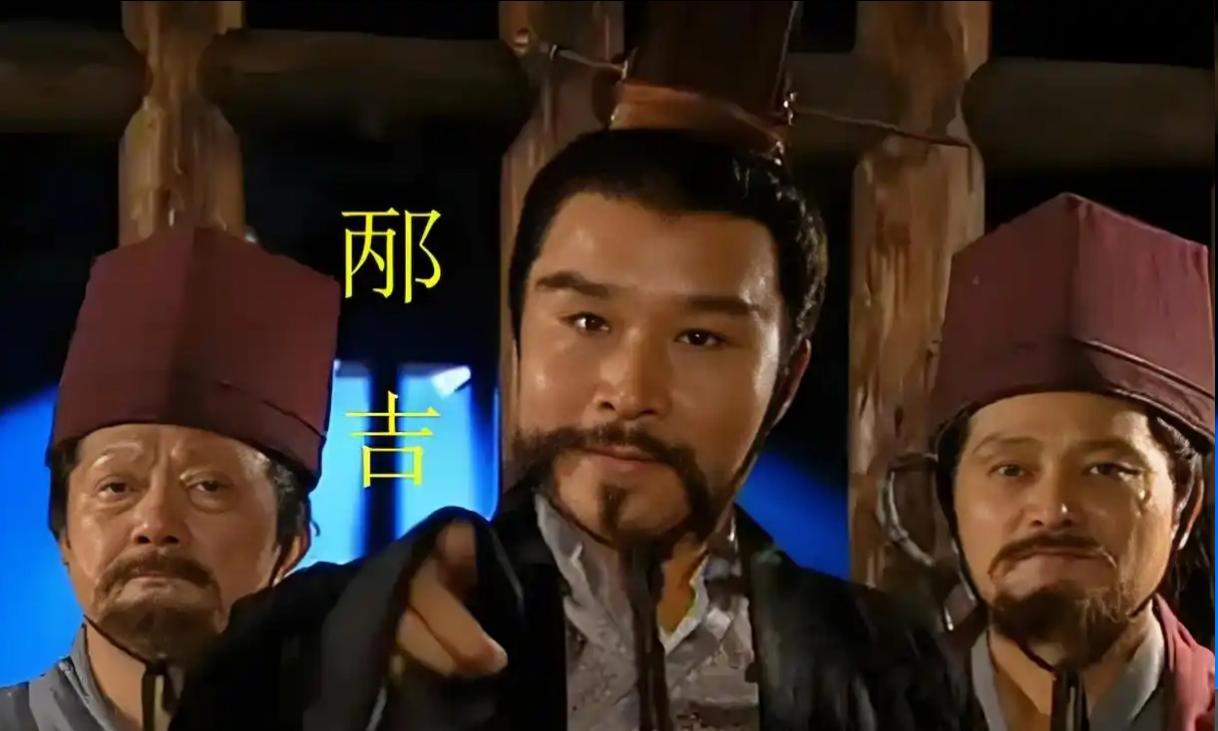 一个监狱长挑女囚，标准只有一条：乳房够大，身体够壮。

这件事发生在汉武帝晚年。