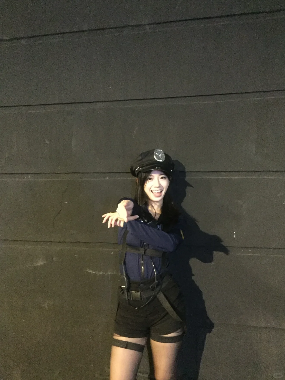 👮🏻