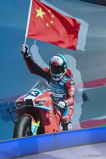 我忽然想到，张雪820rr夺冠后有一个即严肃又严重的问题就是……怎么说呢，大白话