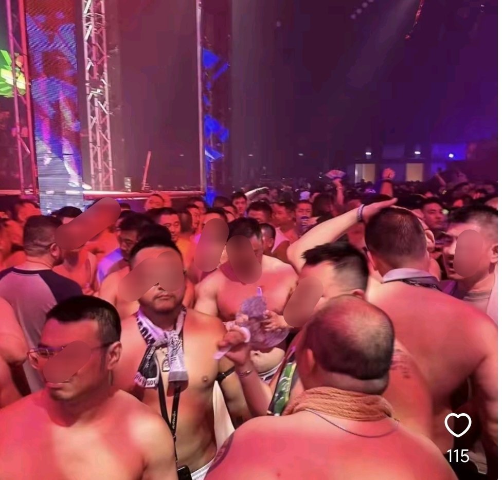 如果开门看到这一幕，你想说什么？ 
