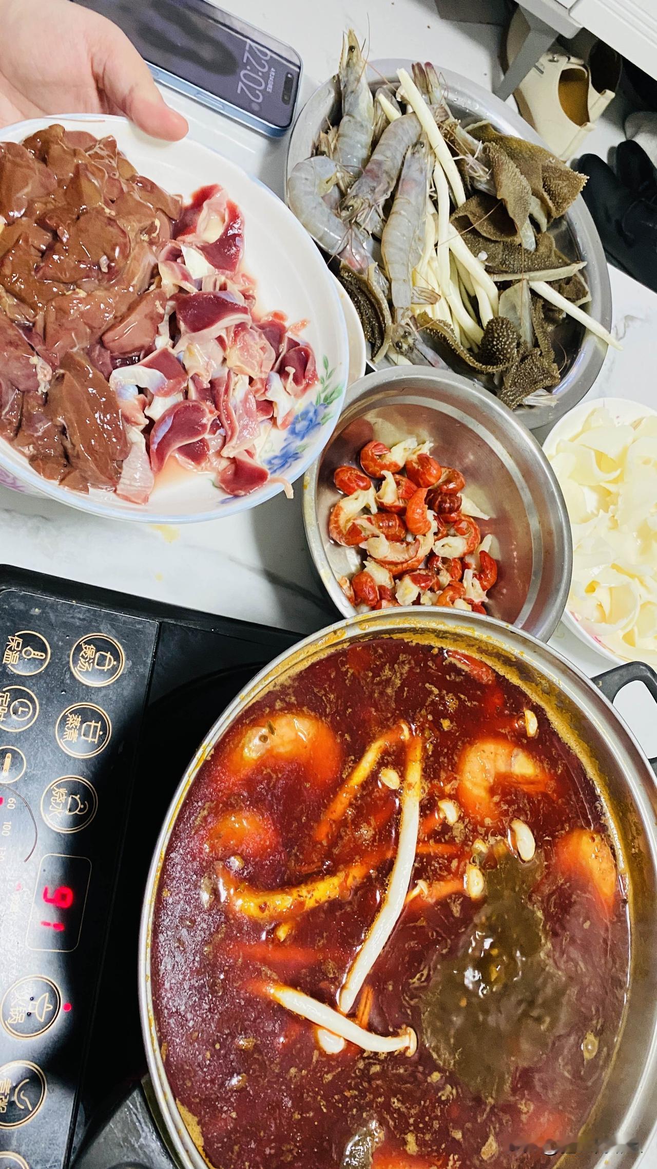 24年，我给女儿每个生日都过，今天过的是唯一的次没有吃蛋糕的生日🎂，但女儿很满
