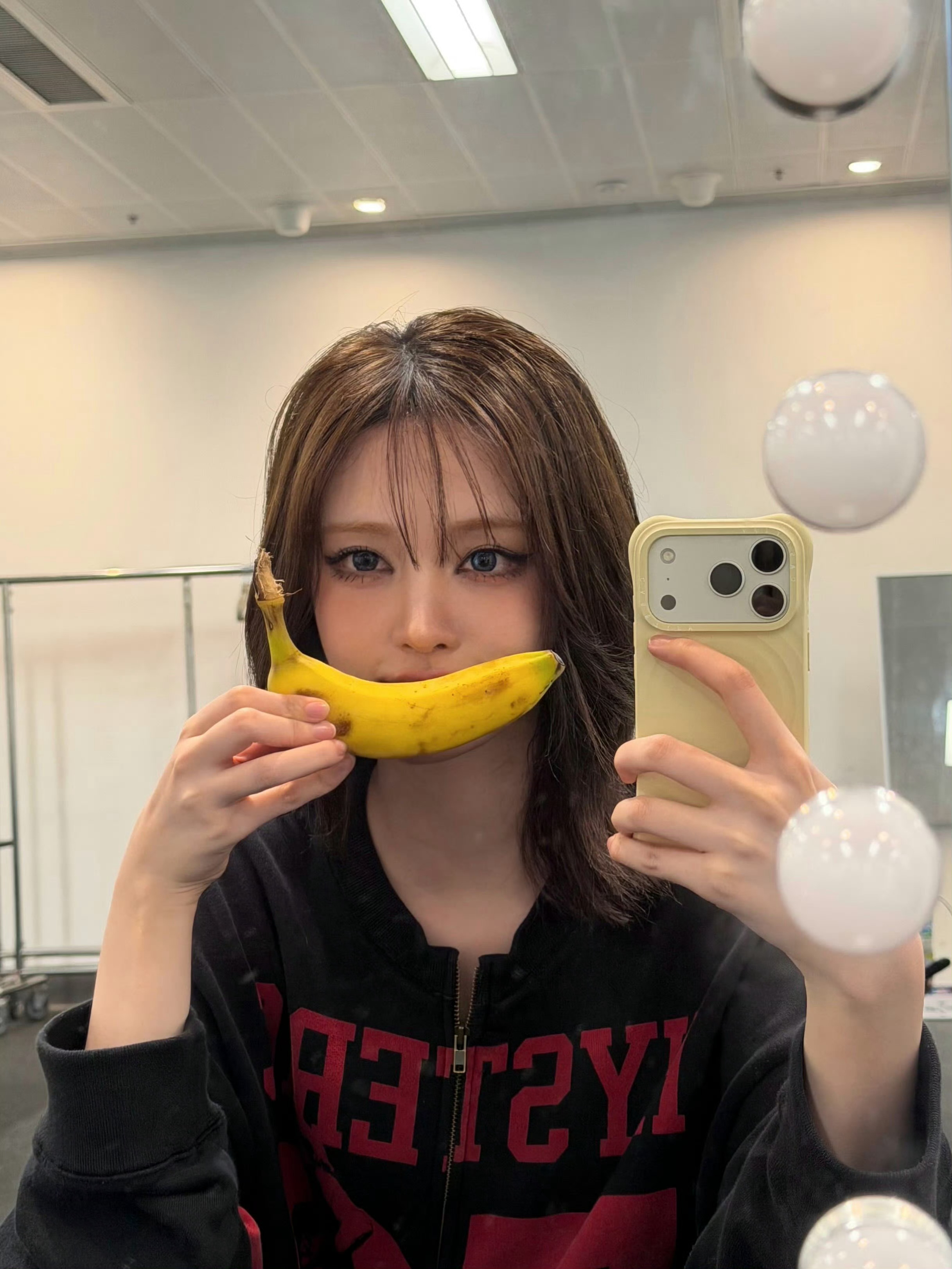 ive五团颜一 🌷ive五团一🐱Liz  260910【🐱ins更新】（2