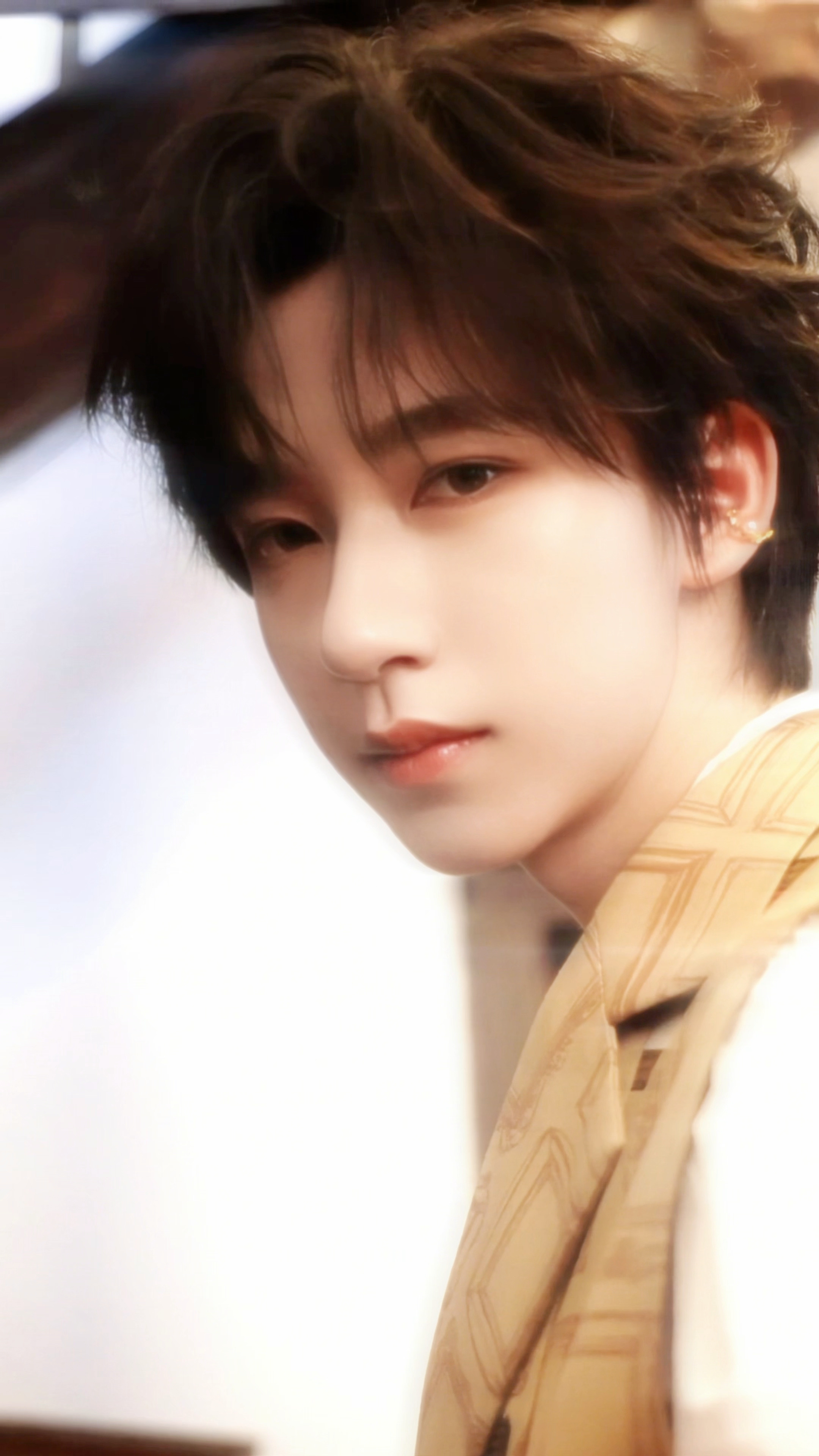 贺峻霖[超话]  帅的我好舒服啊🥰 ​​​