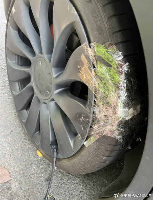 轮胎扎钉子不要慌，有的是力气和手段！ 